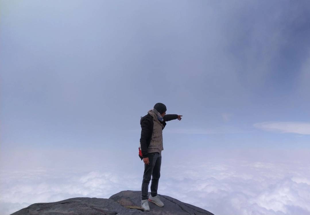 Caminata al cerro del volcán cumbal